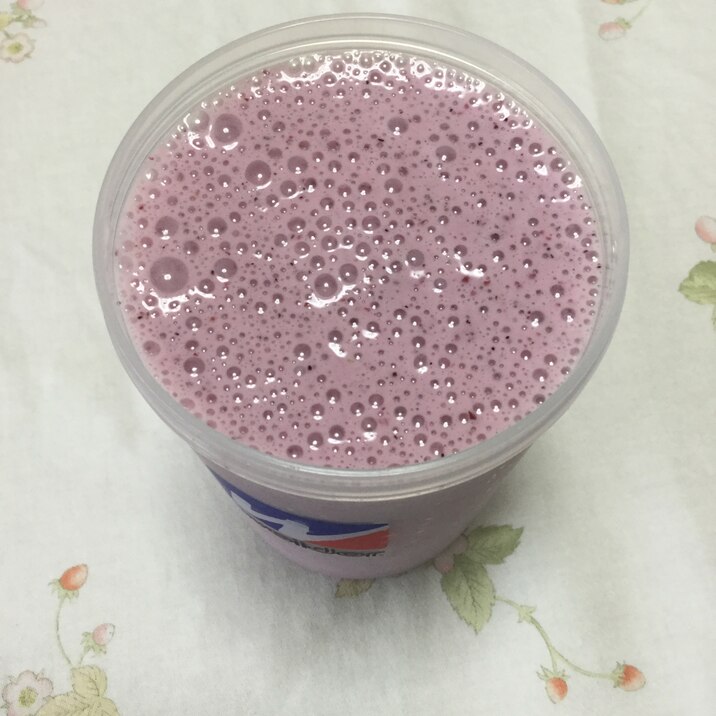 フレッシュブルーベリーのヨーグルトドリンク レシピ 作り方 By あーるいーあい0153 楽天レシピ